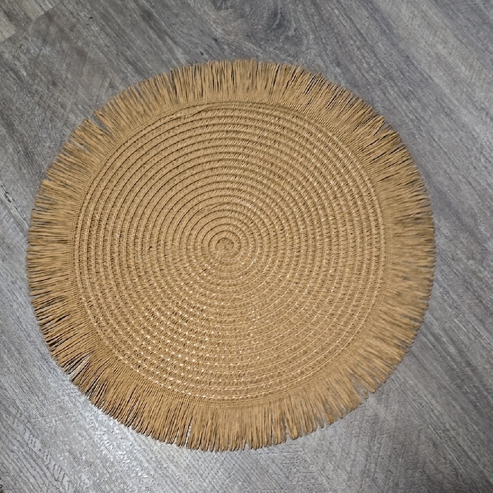 Natural Woven Round Placemat 4pcs.